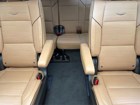 New 2025 Cadillac Escalade ESV Premium Luxury image 13