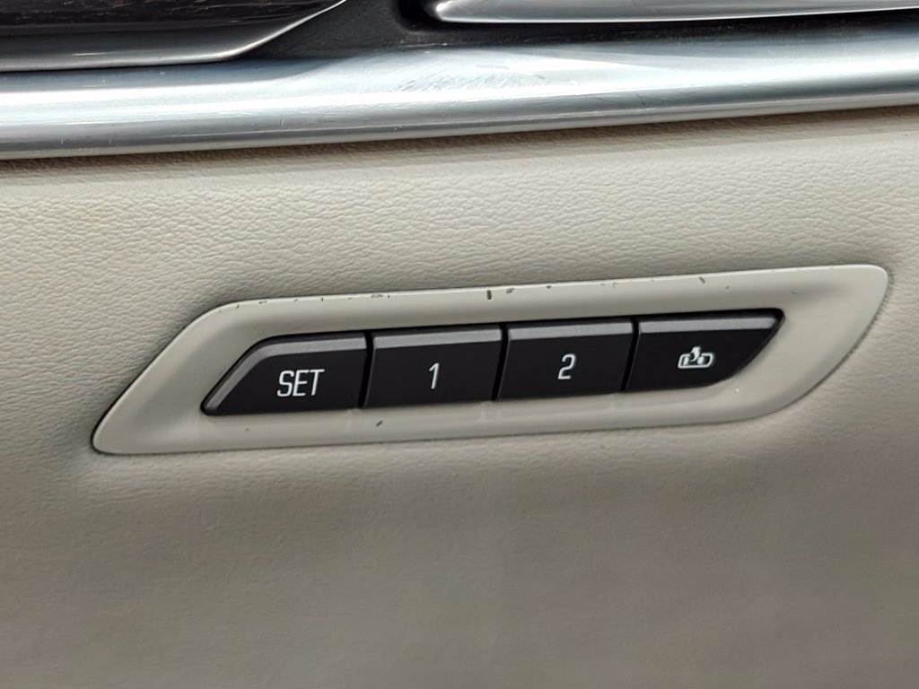 Used 2015 Cadillac XTS Luxury w/ Driver Awareness Package FWD image 44
