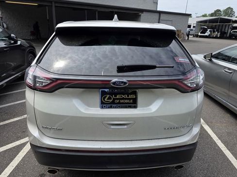 Used 2016 Ford Edge Titanium w/ Equipment Group 302A FWD image 3
