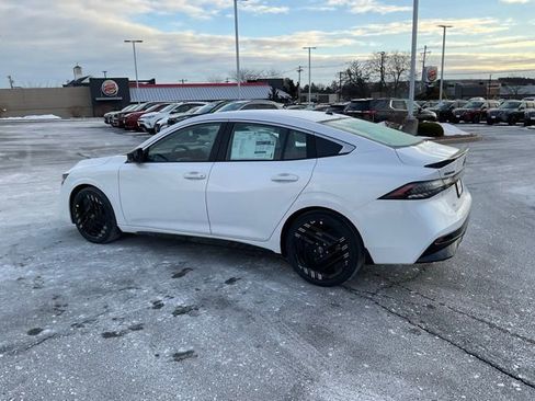 New 2026 Nissan Sentra SR image 4