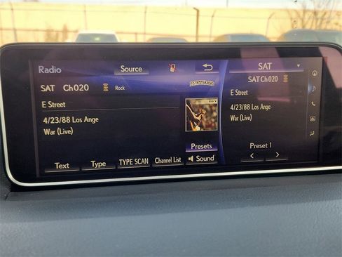 Used 2019 Lexus RX 350 AWD image 12