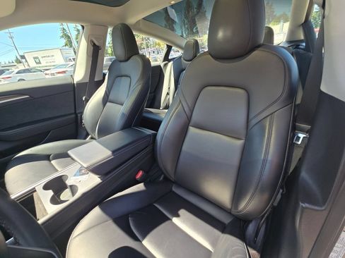 Used 2023 Tesla Model 3 Standard Range RWD image 21