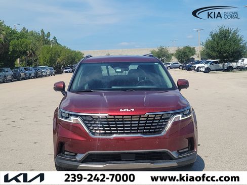 Used 2023 Kia Carnival SX FWD image 2