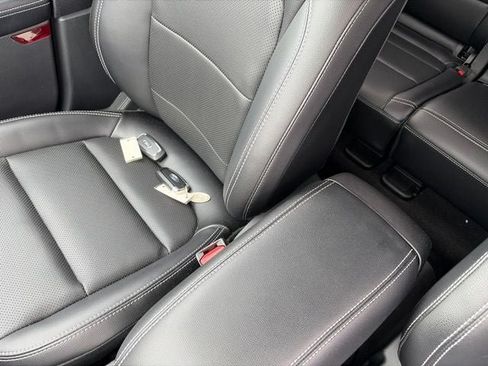 Used 2022 Ford Escape SEL w/ Technology Package FWD image 9