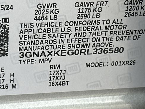 Used 2024 Chevrolet Equinox LT FWD image 32