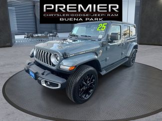Used 2025 Jeep Wrangler Unlimited Sahara video 1