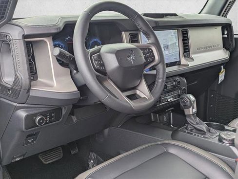 New 2026 Ford Bronco Outer Banks AWD/4WD image 3