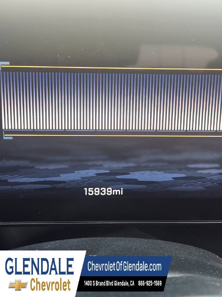 Used 2024 Chevrolet Equinox EV LT w/ LPO, Blackout Package FWD image 11