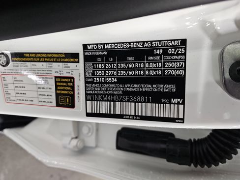 Certified 2025 Mercedes-Benz GLC 300 4MATIC image 38