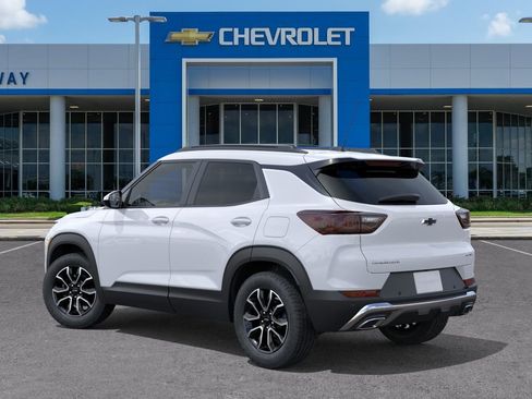New 2026 Chevrolet TrailBlazer ACTIV FWD image 3