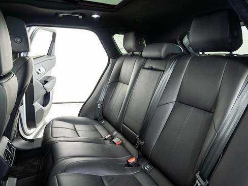 Used 2025 Land Rover Range Rover Velar Dynamic SE AWD/4WD image 21