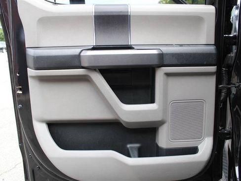 Used 2015 Ford F150 XLT AWD/4WD image 22
