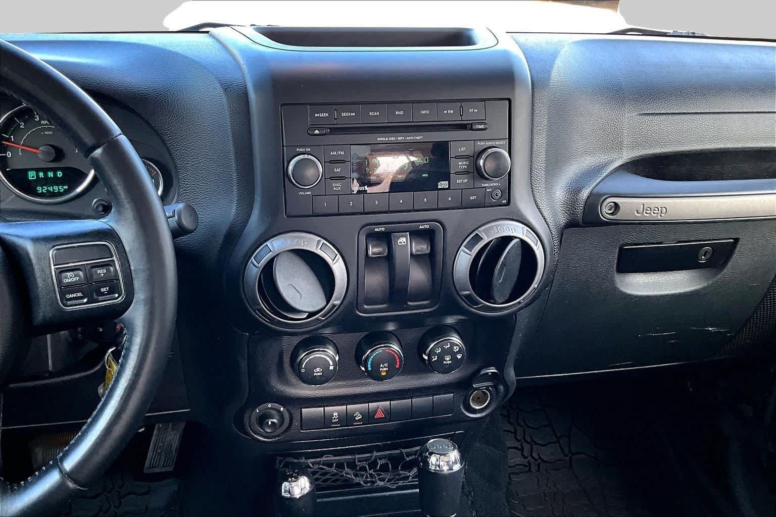 Used 2016 Jeep Wrangler Sport AWD/4WD image 9