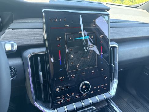 New 2026 GMC Acadia Denali w/ Super Cruise Package AWD/4WD image 16