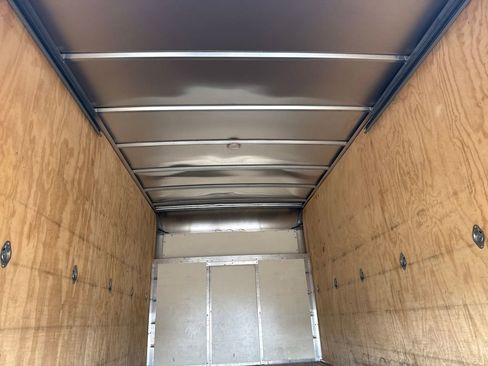 Used 2022 Ford E-450 and Econoline 450 Super Duty image 11