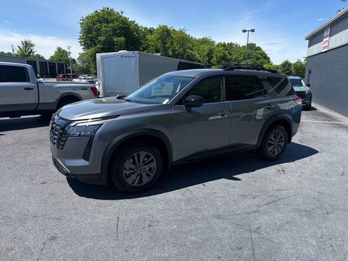 New 2026 Nissan Pathfinder SV FWD image 2