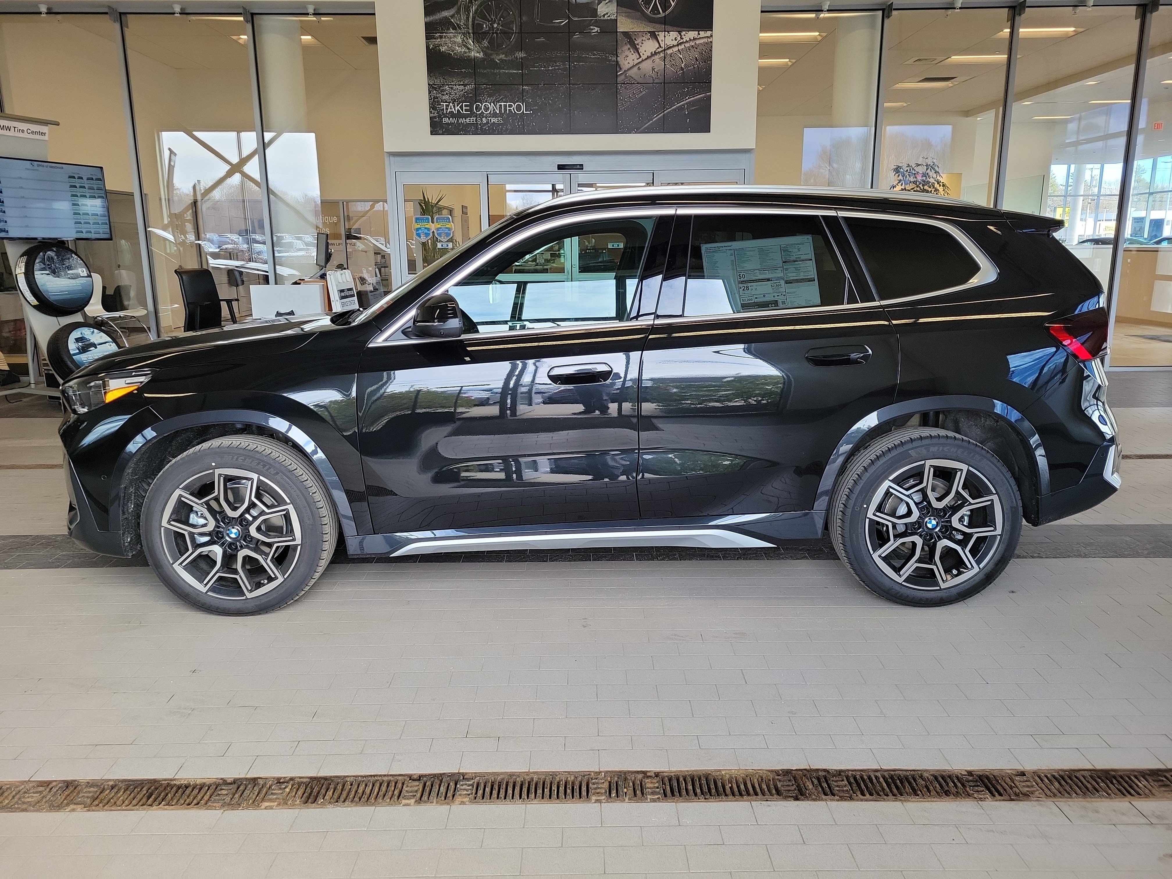 Used 2026 BMW X1 xDrive28i w/ Technology Package AWD/4WD image 8
