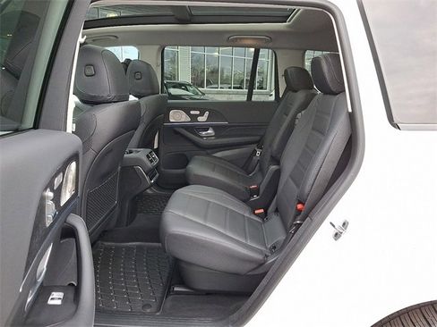 Certified 2025 Mercedes-Benz GLS 450 4MATIC image 10
