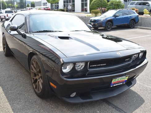 Used 2010 Dodge Challenger SRT8 w/ SRT Option Group II RWD image 3