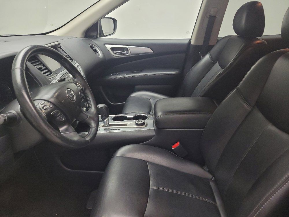 Used 2019 Nissan Pathfinder SL AWD/4WD image 17