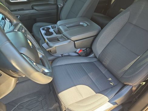 Used 2023 Chevrolet Silverado 1500 LT AWD/4WD image 15
