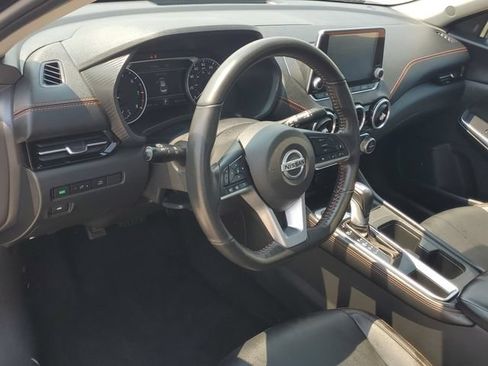 Used 2023 Nissan Sentra SR w/ SR Premium Package FWD image 17