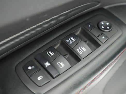 Used 2023 Dodge Durango GT image 9