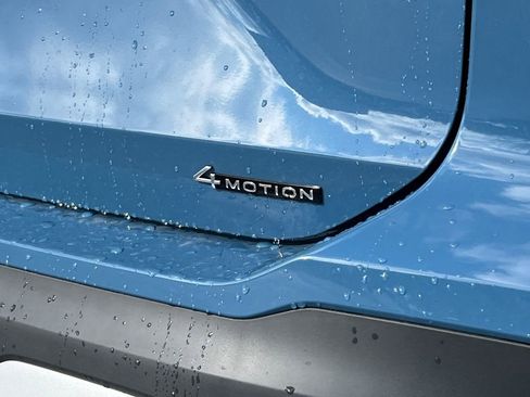 New 2026 Volkswagen Tiguan SE image 6