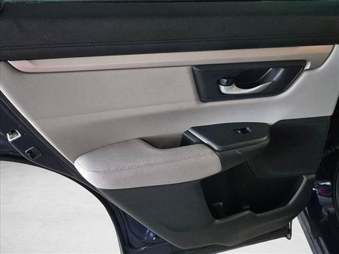 Used 2020 Honda CR-V LX image 9