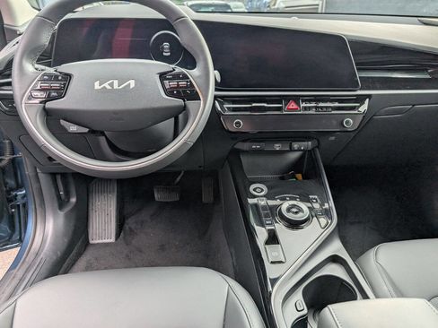Used 2025 Kia Niro Wind image 11