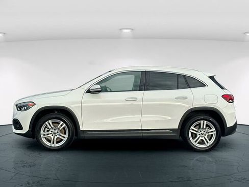 Certified 2022 Mercedes-Benz GLA 250 4MATIC image 4