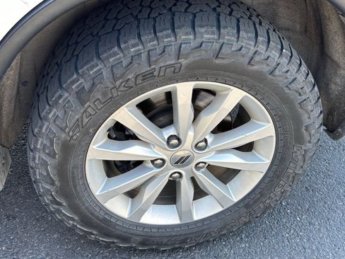 Used 2019 Dodge Durango SXT AWD/4WD image 18