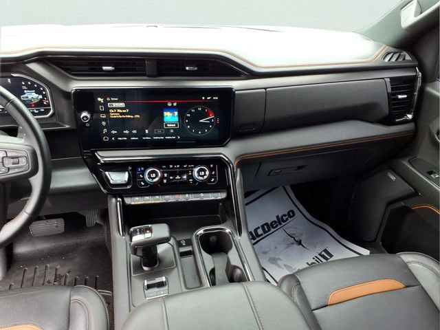 Used 2023 GMC Sierra 1500 AT4 w/ Technology Package AWD/4WD image 15