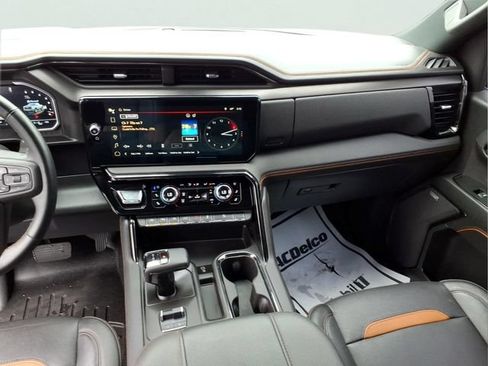 Used 2023 GMC Sierra 1500 AT4 w/ Technology Package AWD/4WD image 15