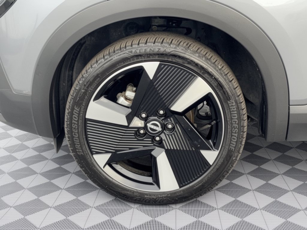 Used 2026 Nissan Kicks SR AWD/4WD image 13