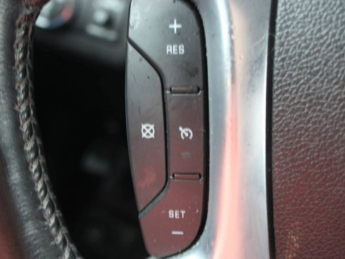 Used 2016 Chevrolet Traverse LT image 11