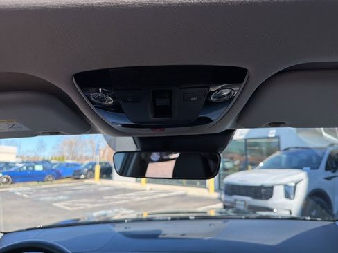 Used 2025 Kia Seltos EX w/ EX Sunroof Package image 26