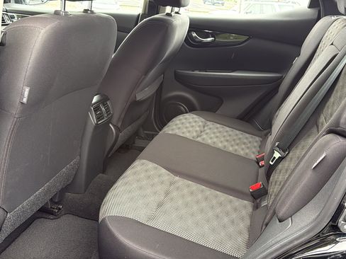 Certified 2021 Nissan Rogue Sport SV AWD/4WD image 20