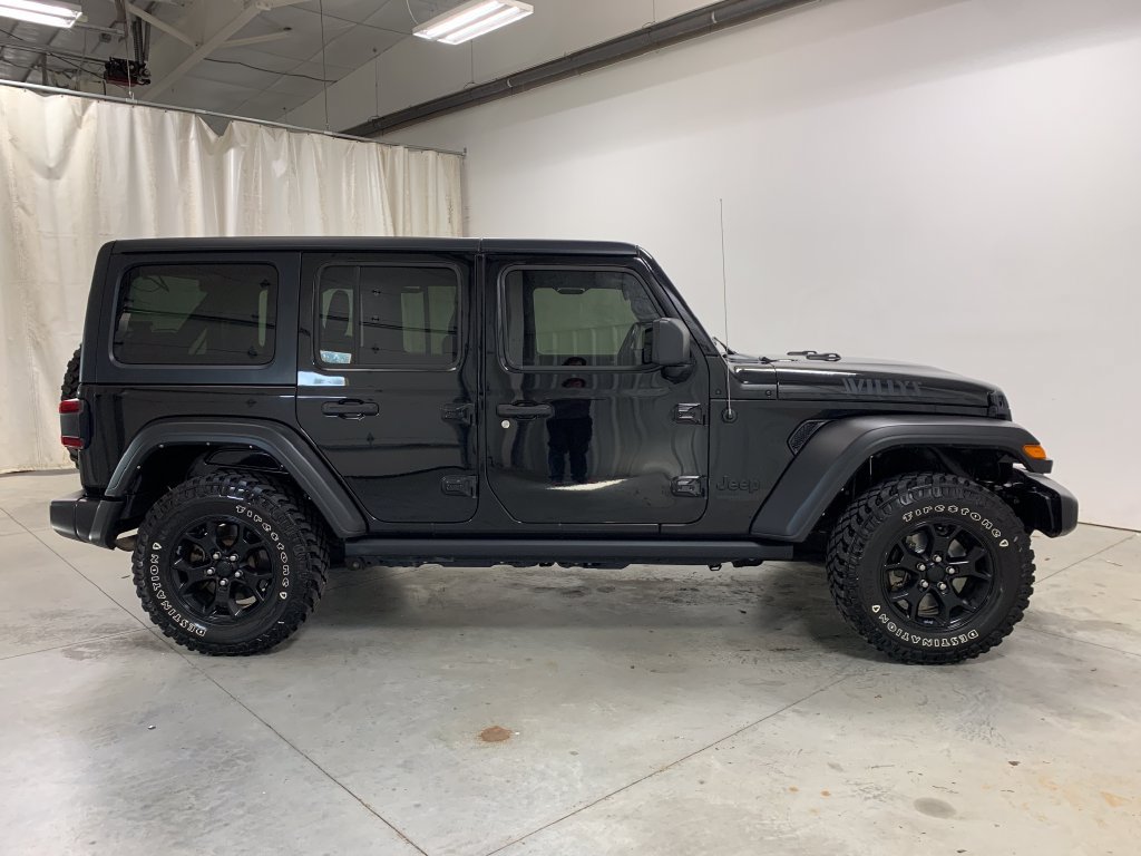Used 2021 Jeep Wrangler Unlimited Sport AWD/4WD image 11