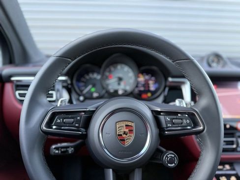 New 2025 Porsche Macan S image 19