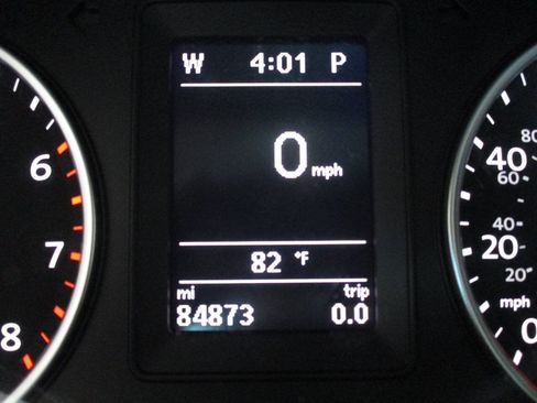Used 2016 Volkswagen Tiguan SE AWD/4WD image 13