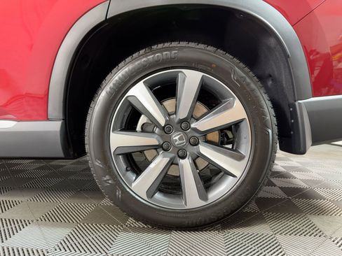 New 2025 Honda Pilot Touring image 11