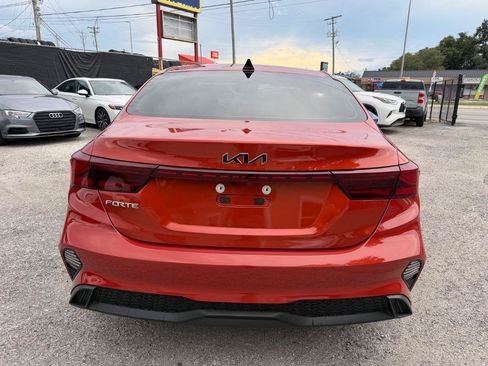 Used 2024 Kia Forte LXS w/ LXS Technology Package FWD image 6