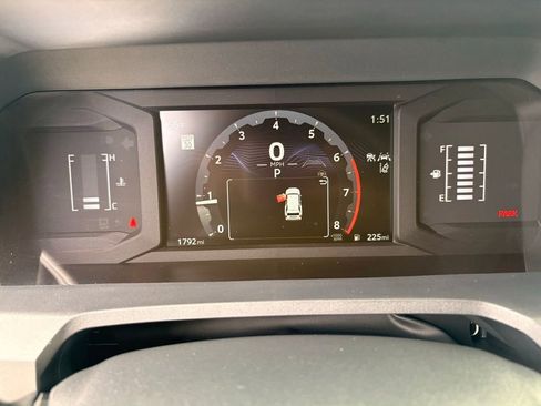 Used 2025 Toyota 4Runner SR5 AWD/4WD image 16