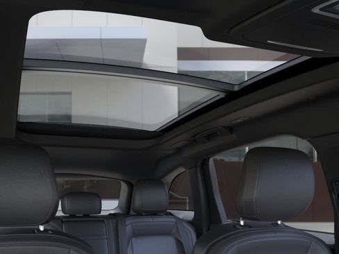 New 2025 Lincoln Nautilus Premier w/ Equipment Group 102A image 22