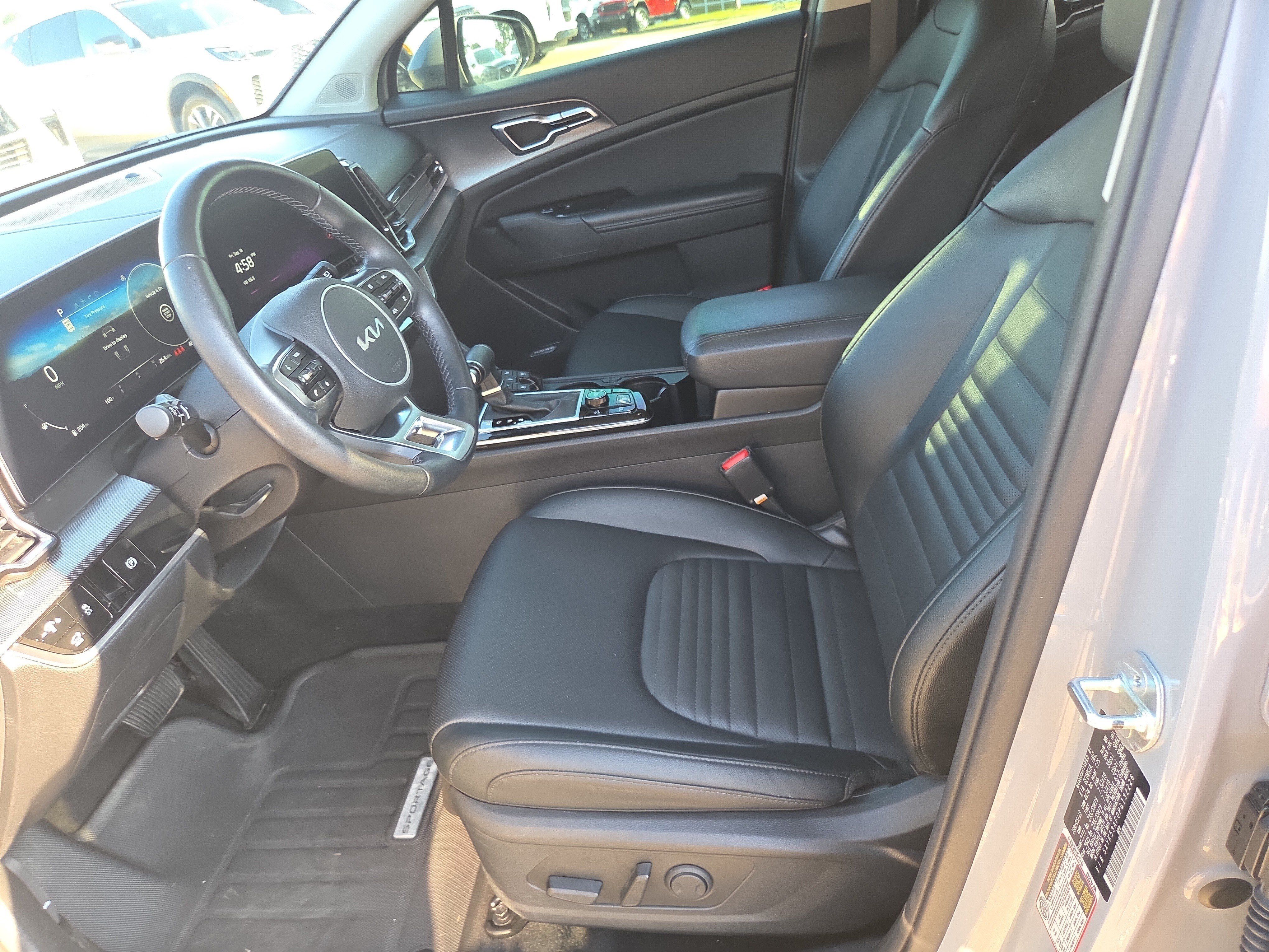 Used 2023 Kia Sportage SX FWD image 4