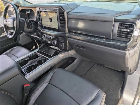 Used 2023 Ford F250 Lariat w/ Lariat Ultimate Package AWD/4WD image 17