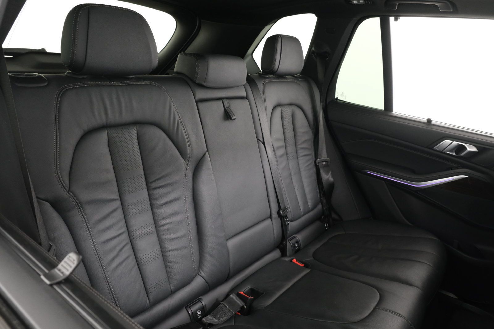 Used 2019 BMW X5 xDrive40i w/ Premium Package 2 AWD/4WD image 41