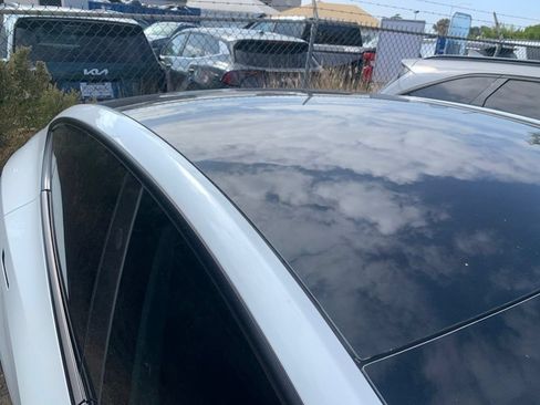 Used 2024 Tesla Model Y Long Range AWD/4WD image 7