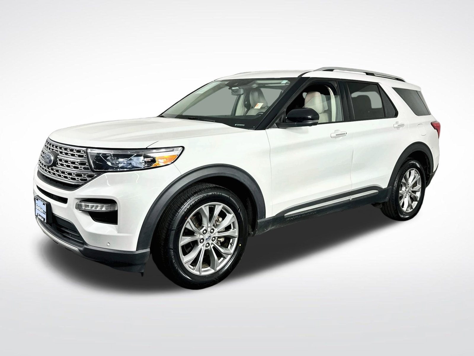 Used 2021 Ford Explorer Limited w/ Equipment Group 301A AWD/4WD image 4